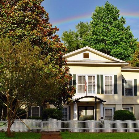 Allison House Inn Куинси Екстериор снимка