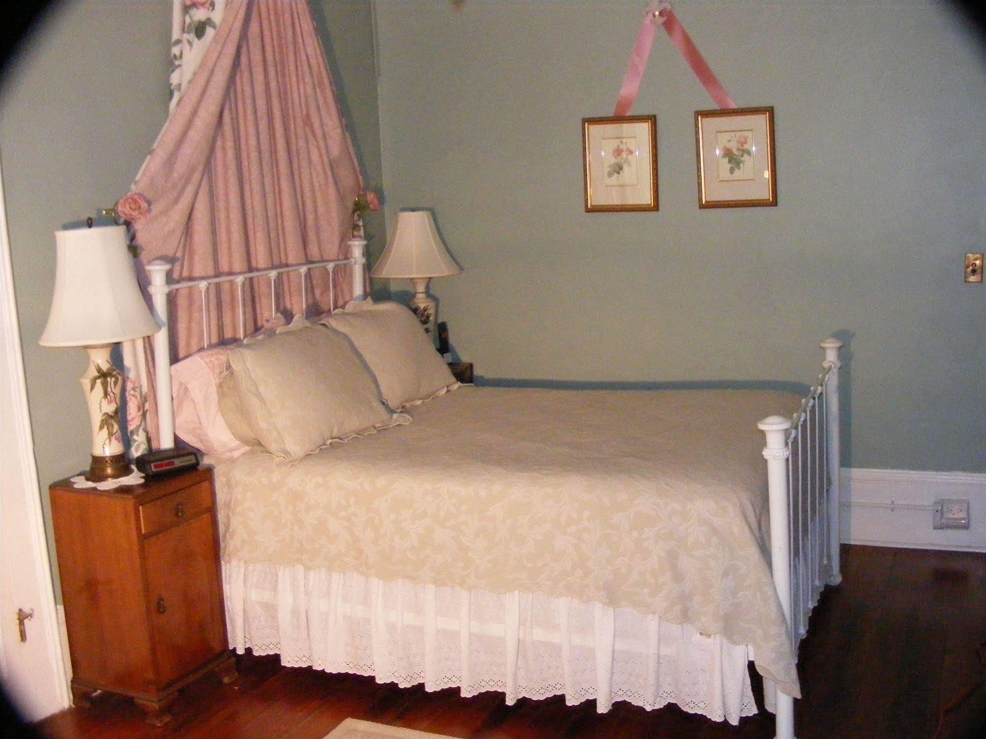 Allison House Inn Куинси Екстериор снимка