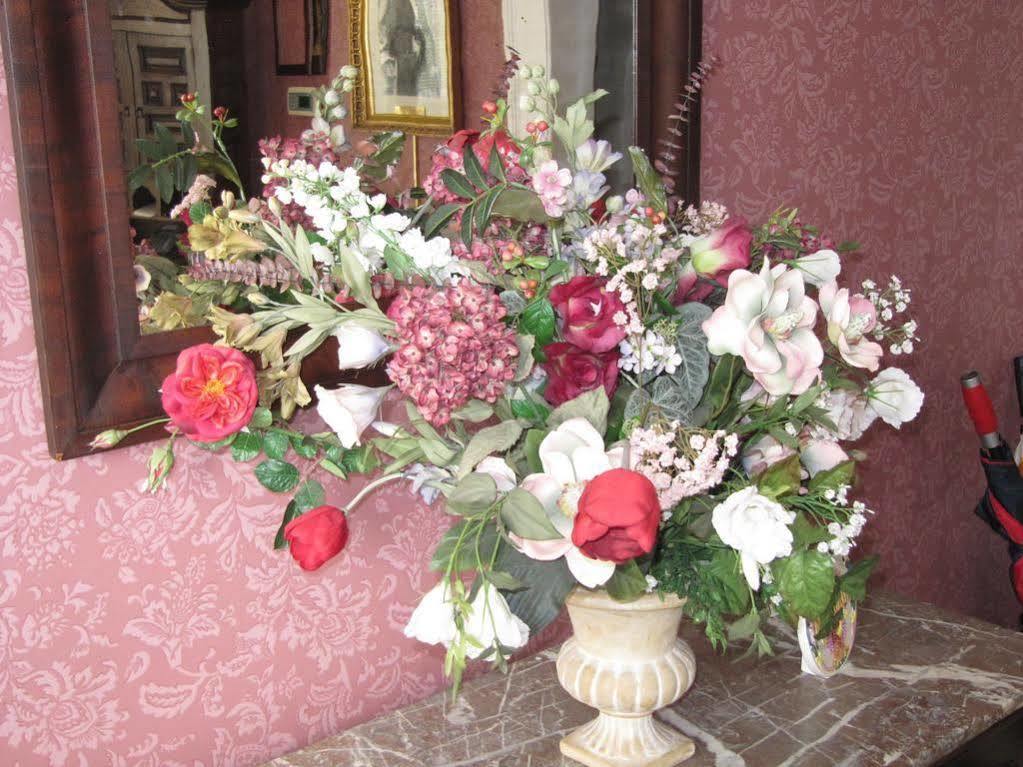 Allison House Inn Куинси Екстериор снимка
